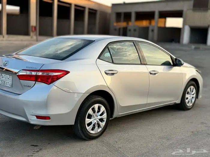 تويوتا كورولا 2015 للبيع ( الجبيل) 5