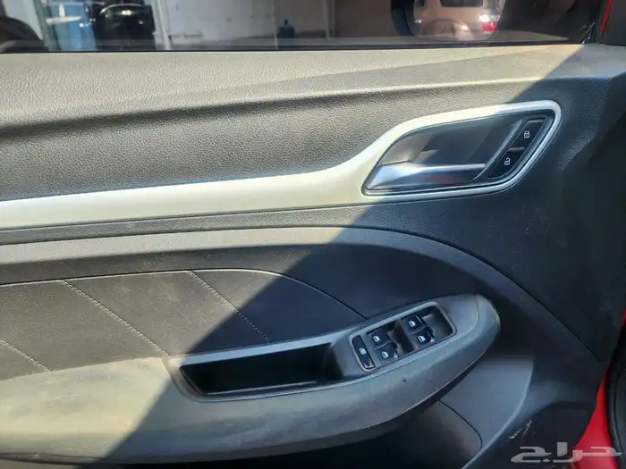 جيب ام جي للبيع نظيف على الشرط من الصدام للصدام ماشي 290 4