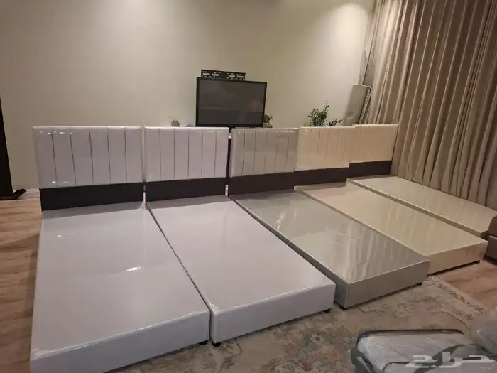 سرير خشب بو س نفر واحد او نفر ونص اي لون موجود 0