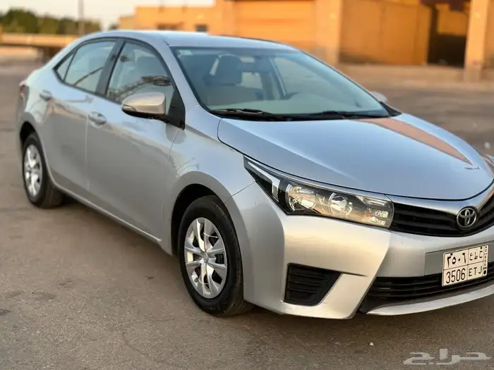 تويوتا كورولا 2015 للبيع ( الجبيل) 1