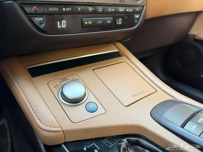 لكزس 2016 es250 سعودي 17