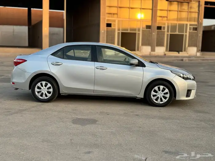 تويوتا كورولا 2015 للبيع ( الجبيل) 3