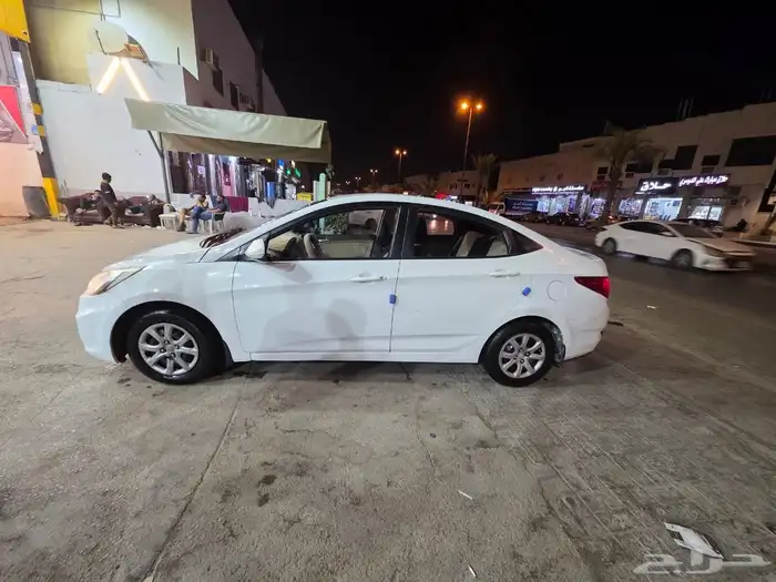 سياره اكسنت موديل 2014 نضيفه 4