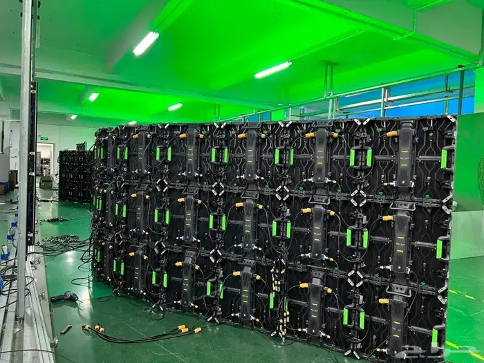 صوتيات واضائات وشاشات للبيع او الايجار 0