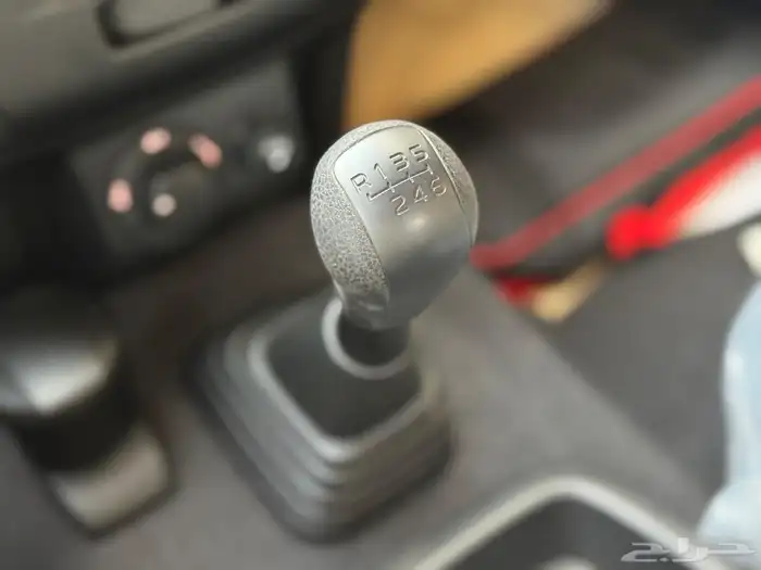 ايسوزو D-Max غمارتين استندر دبل وبدون دبل (عادي-كهرب) 2026 20