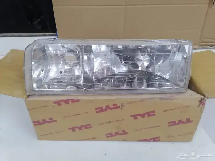 لنكولن تاون كار 1997 قطع غيار متنوعه 3