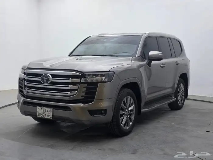 لاند كروزر GXR 3