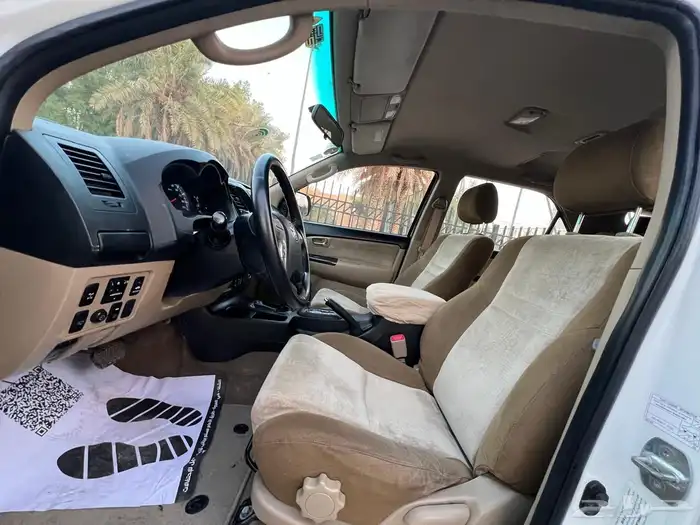 تويوتا - فورتشنر - 2015 - سعودي - 60 عام - فل كامل 4