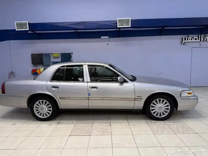 فورد قراند ماركيز 2010 1