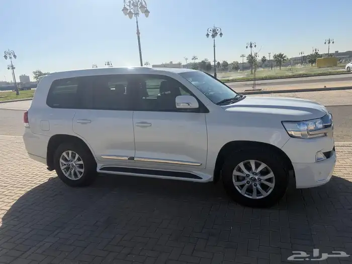 تويوتا لاندكروزر 2017 GXR3 2