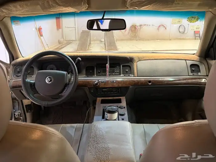 فورد قراند ماركيز 2010 11