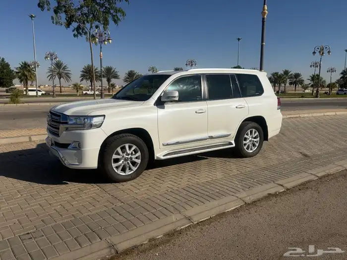 تويوتا لاندكروزر 2017 GXR3 0