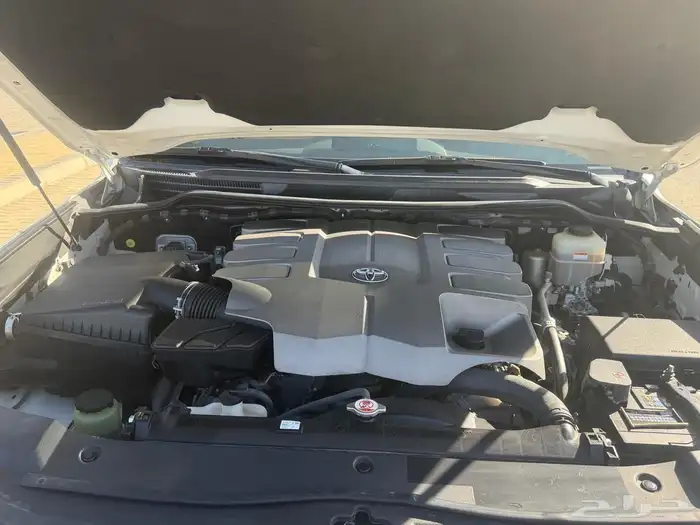 تويوتا لاندكروزر 2017 GXR3 6