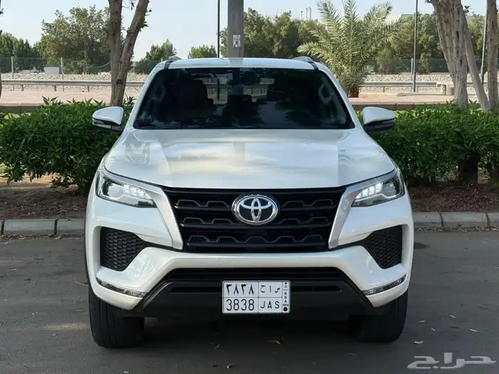 تويوتا فورشنر دبل 4 سلندر موديل 2021 1