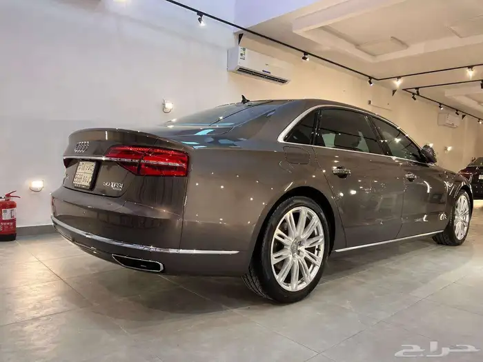 اودي A8 4