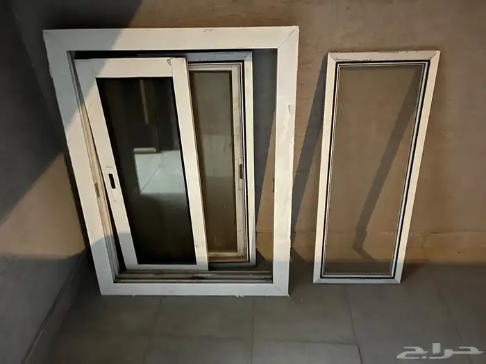 شبابيك عدد 5 مقاس 105 في 80 ومكيف سبيلت 0