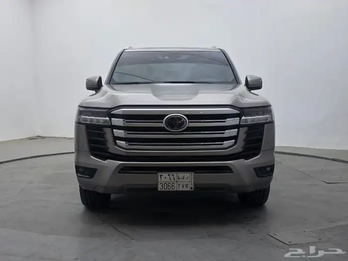 لاند كروزر GXR 4