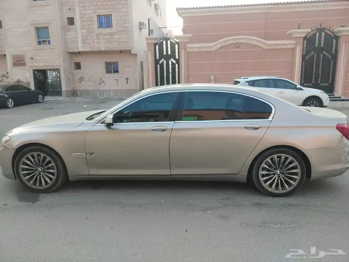 بي ام 2010 730Li 1
