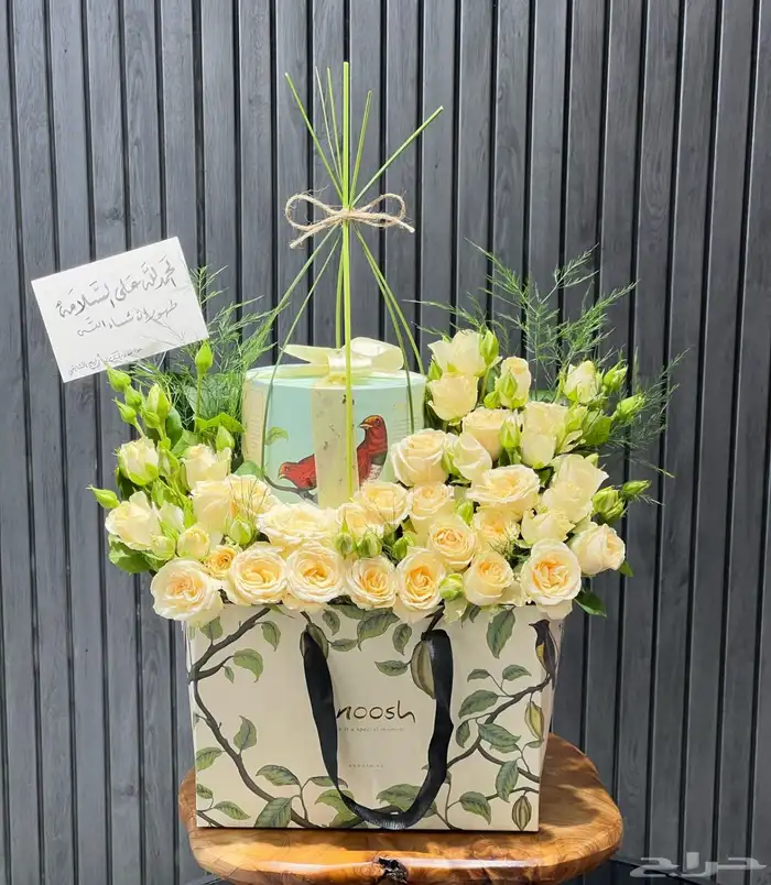 هدايا   ورد  ورد طبيعي  وردصناعي  باقة ورد  تغليف_هدايا 21