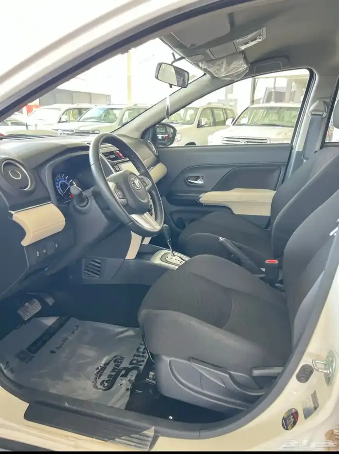 تويوتا راش 2023 فل كامل سعودي ماشي 20 الف 8