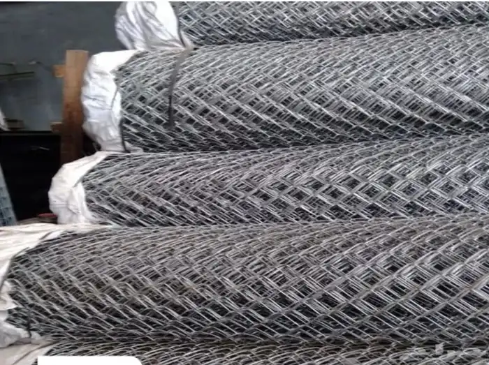 شبك مجلفن واخضر وسلك شائك وحلزوني 2