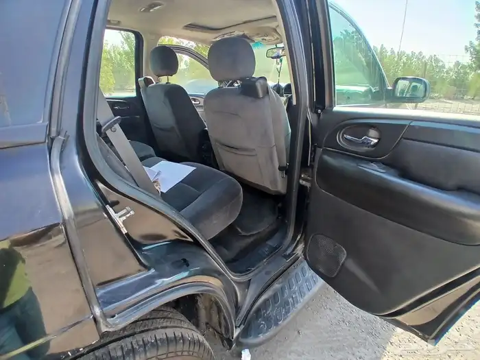 GMC ENVO 2009 للبيع مالك اول من الوكال 6