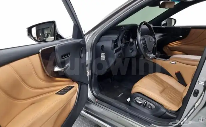 لكزس ال اس 500 4