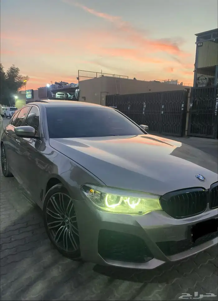 بي ام دبليو 520i 2018 3