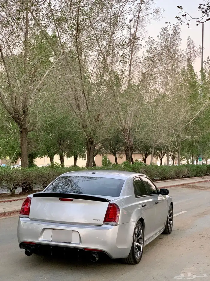 كرايسلر 2012 6.4 6