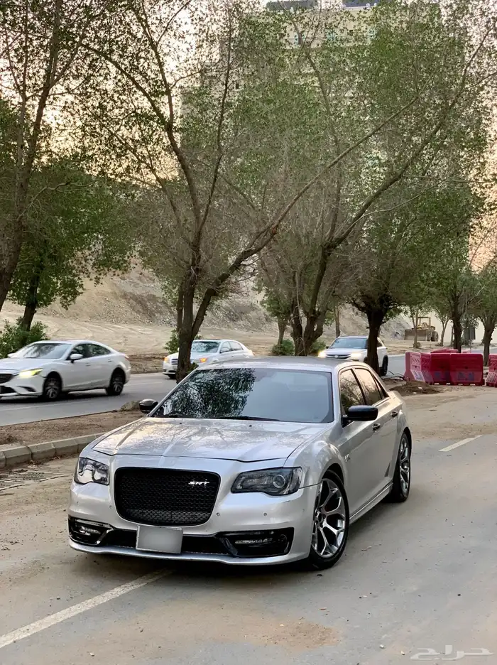 كرايسلر 2012 6.4 4