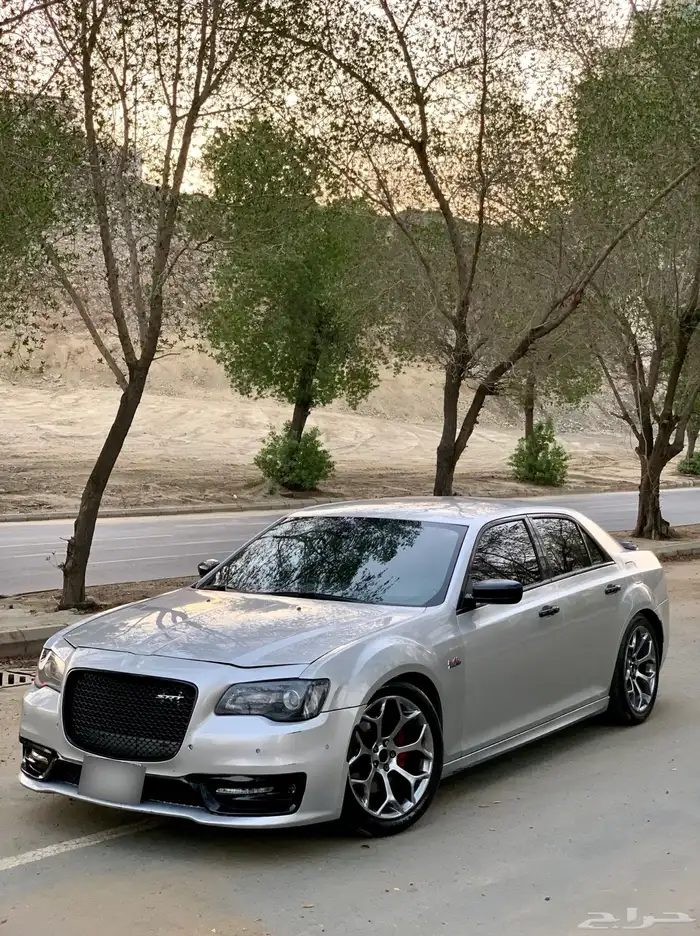 كرايسلر 2012 6.4 0