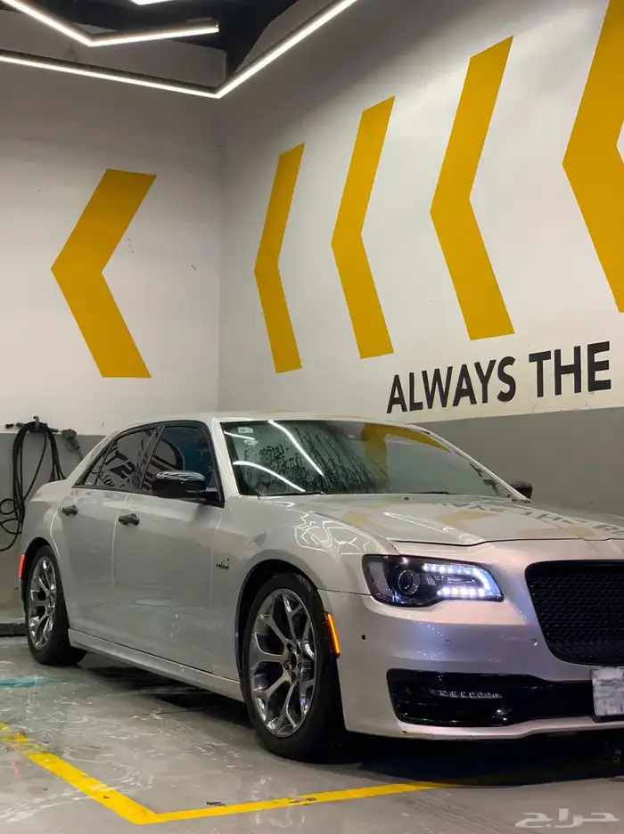 كرايسلر 2012 6.4 15