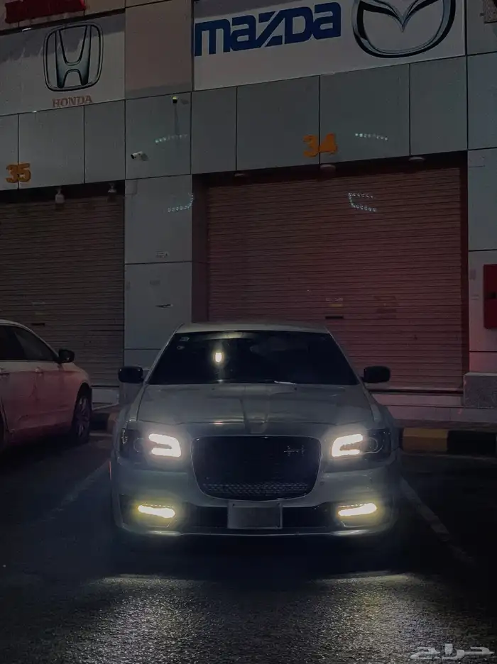 كرايسلر 2012 6.4 20