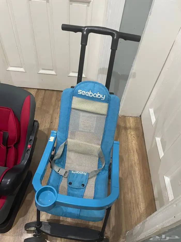كارسيت سيارة ماركة MAAS و عربة أطفال من ماركة Seebaby. 1