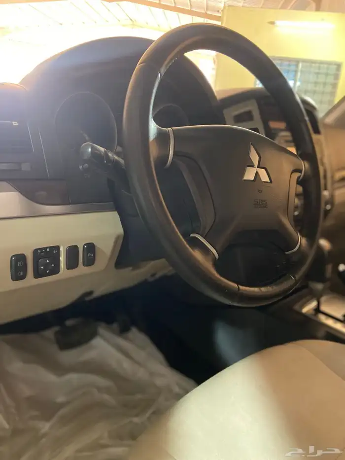 متسوبشي باجيرو GLS 2016 14