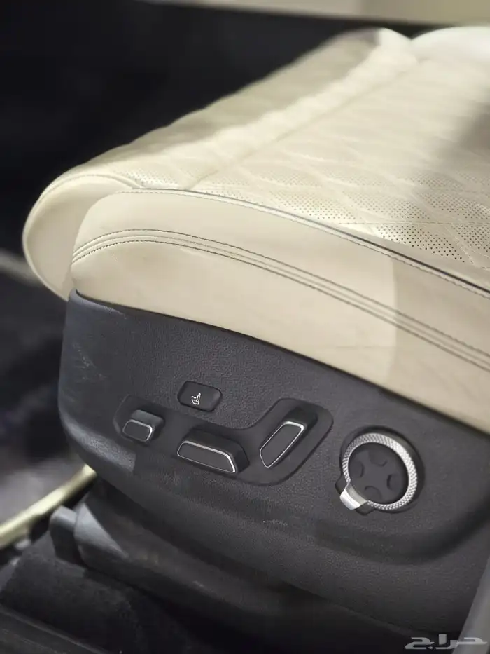 جينسس GV70 موديل 2021 بحاله ممتازه 18