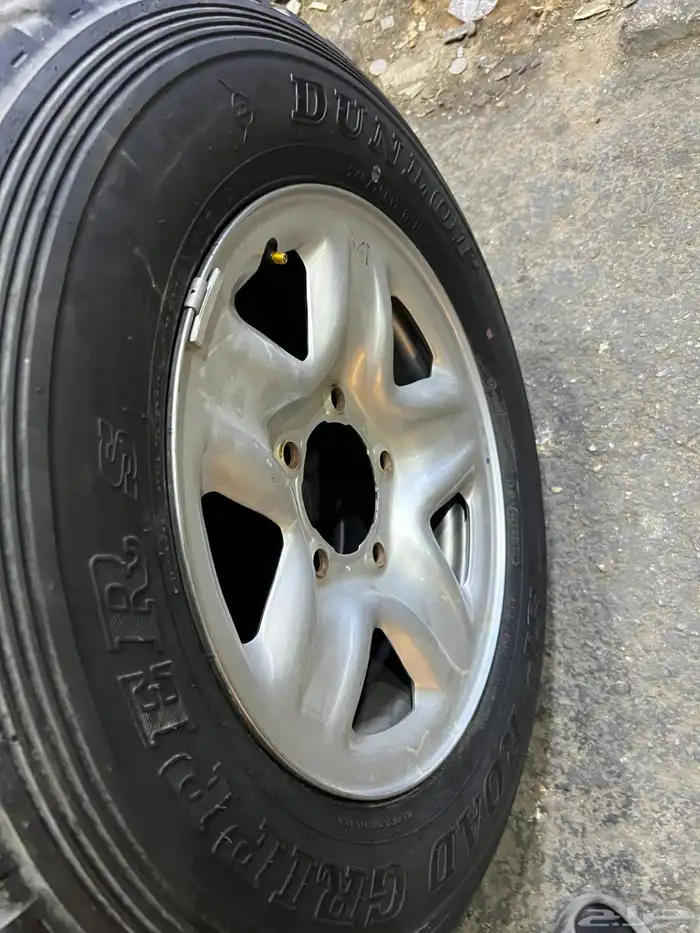 كفرات دلوب  لبنه 245.75.17مع جنوط ديازل اصلي و كاله شد بلد 26