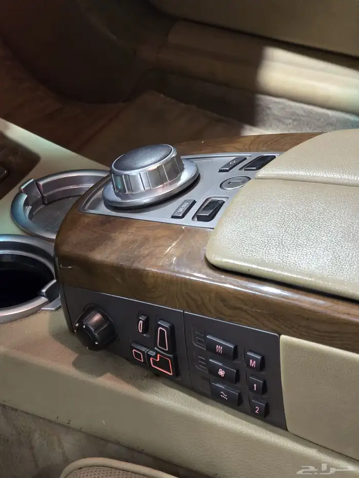 بي ام دبليو 740Li موديل 2006 بحالة ممتازة 14