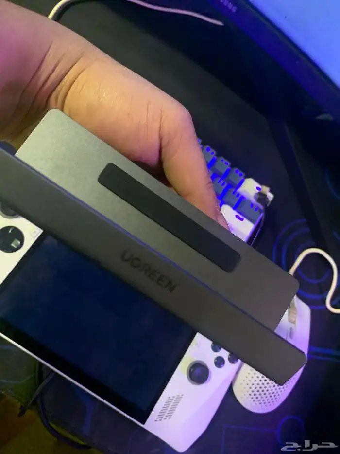 جهاز Asus Rog Ally Z1 Extreem فيه عطل مع قاعدة للجهاز 5