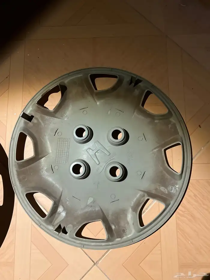 للبيع طيس هوندا اكورد موديل 1999وكالة 2