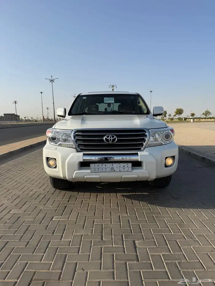 جيب جكسار 2014 فل كامل 8 سلندر سعودي شد بلد الدفعه الاخيره 0