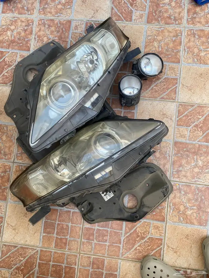 شمعات وكشافات لكزس rx 2009-2012 3