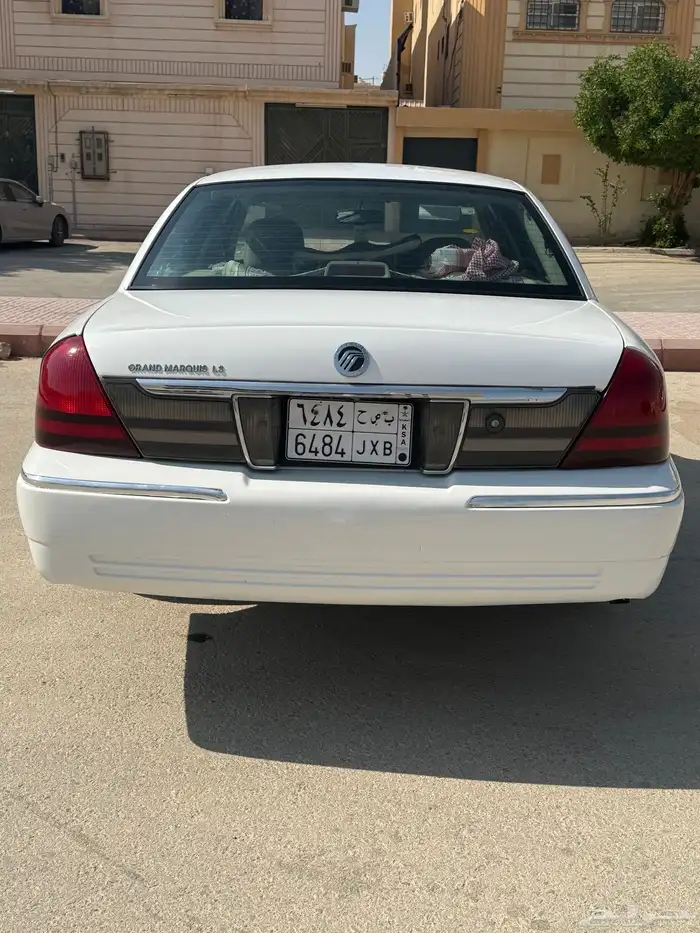 فورد ماركيز 2010 4