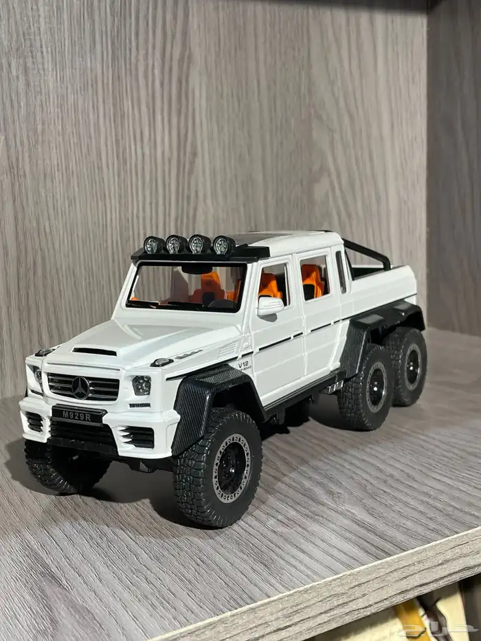 مجسم Mercedes-Benz AMG 6 6 1