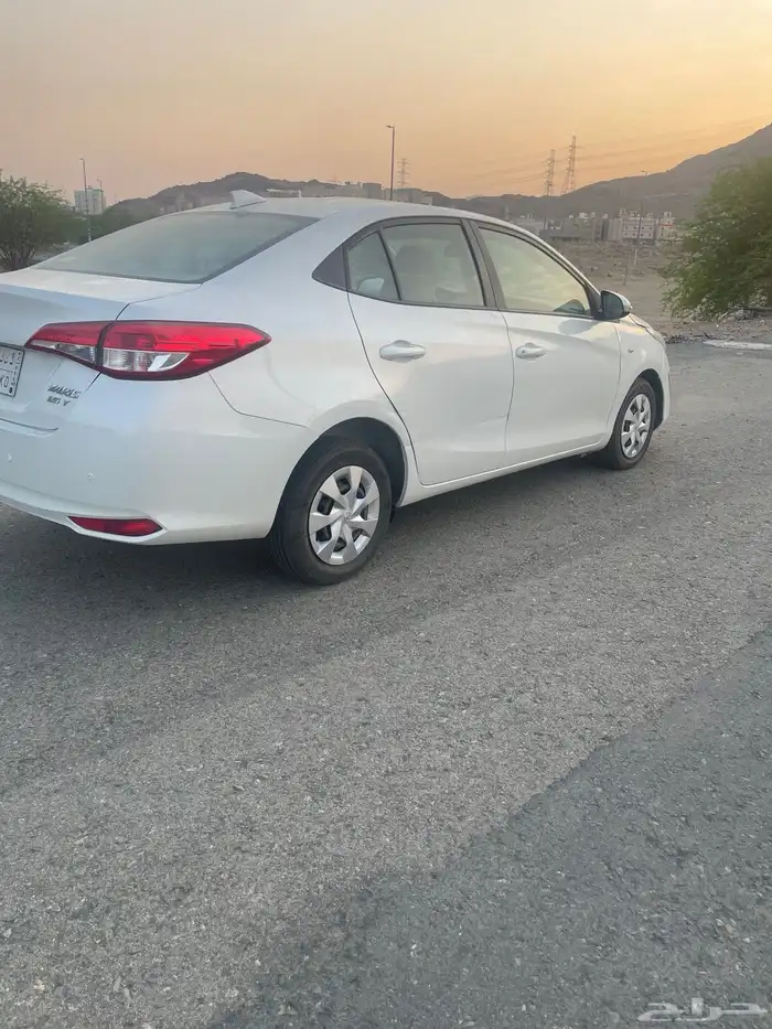 البيع يارس 2019 نظيفه 4