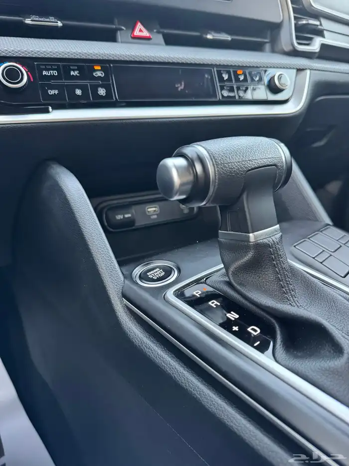 للبيع كيا سبورتاج 2024 - نص فل - دبل محرك 1.6 14