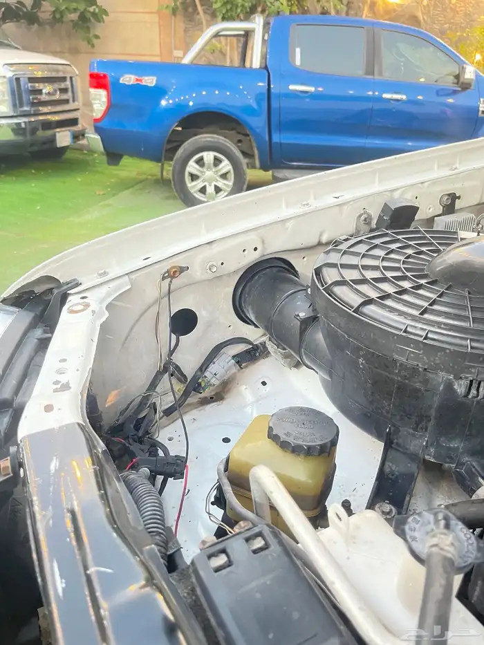 تيوتا لاند كروزرز. Vxr. 2004 قير عادي 18