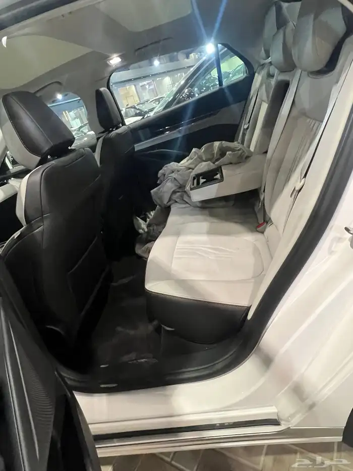 فورد تورس تيتانيوم 2026 7