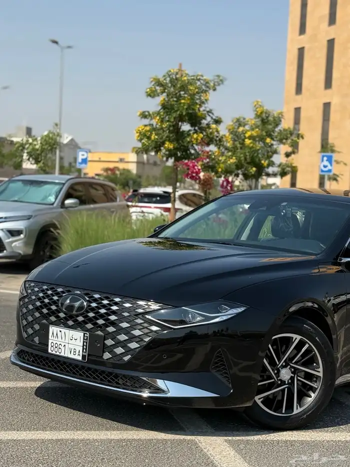 للبيع هونداي ازيرا المديل 2020 9