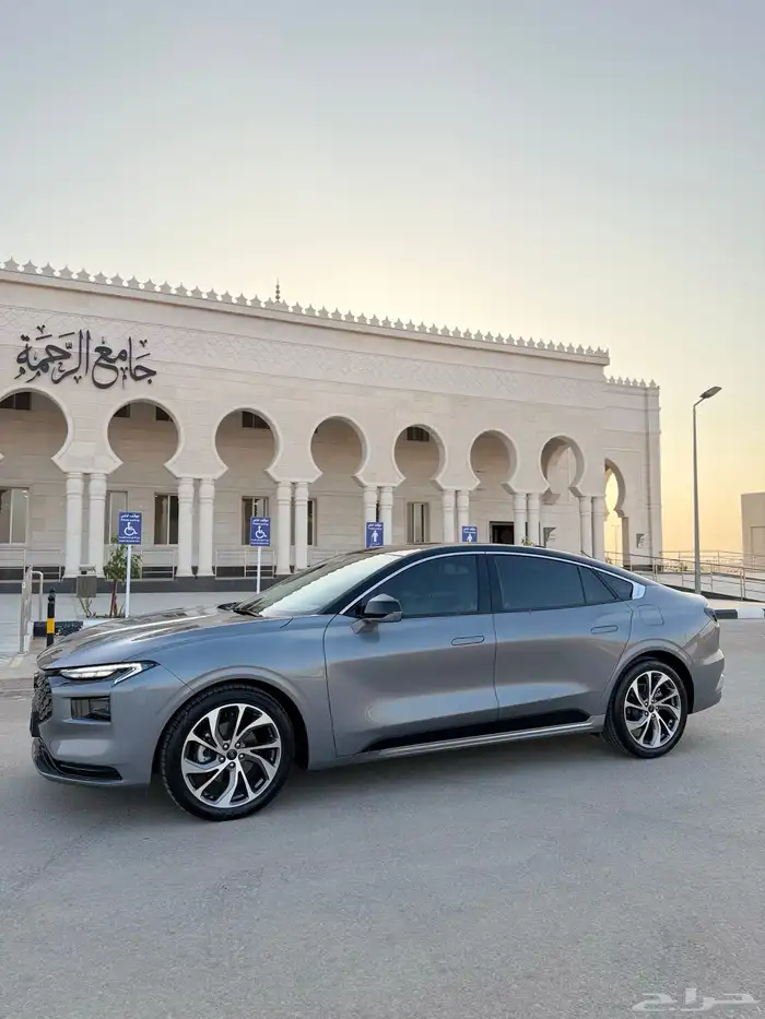 فورد تورس 2024 فل كامل تيتانيوم 0